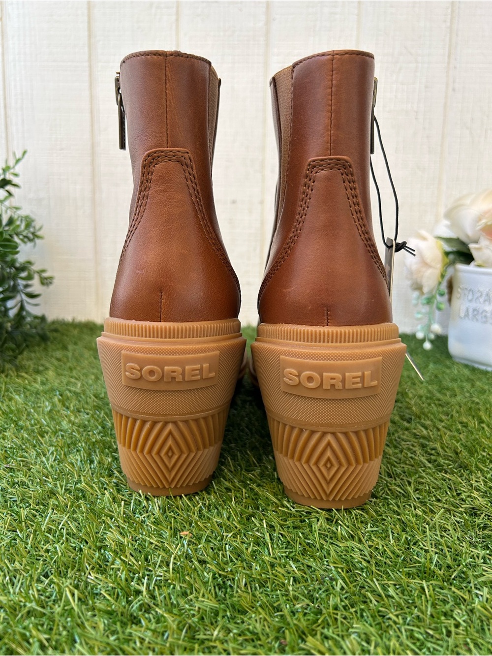 SOREL women 
Ona Ave'' Zip Wedge Booties Color: Velvet Tan, Gum 2 size 9.5 new - Picture 9 of 16